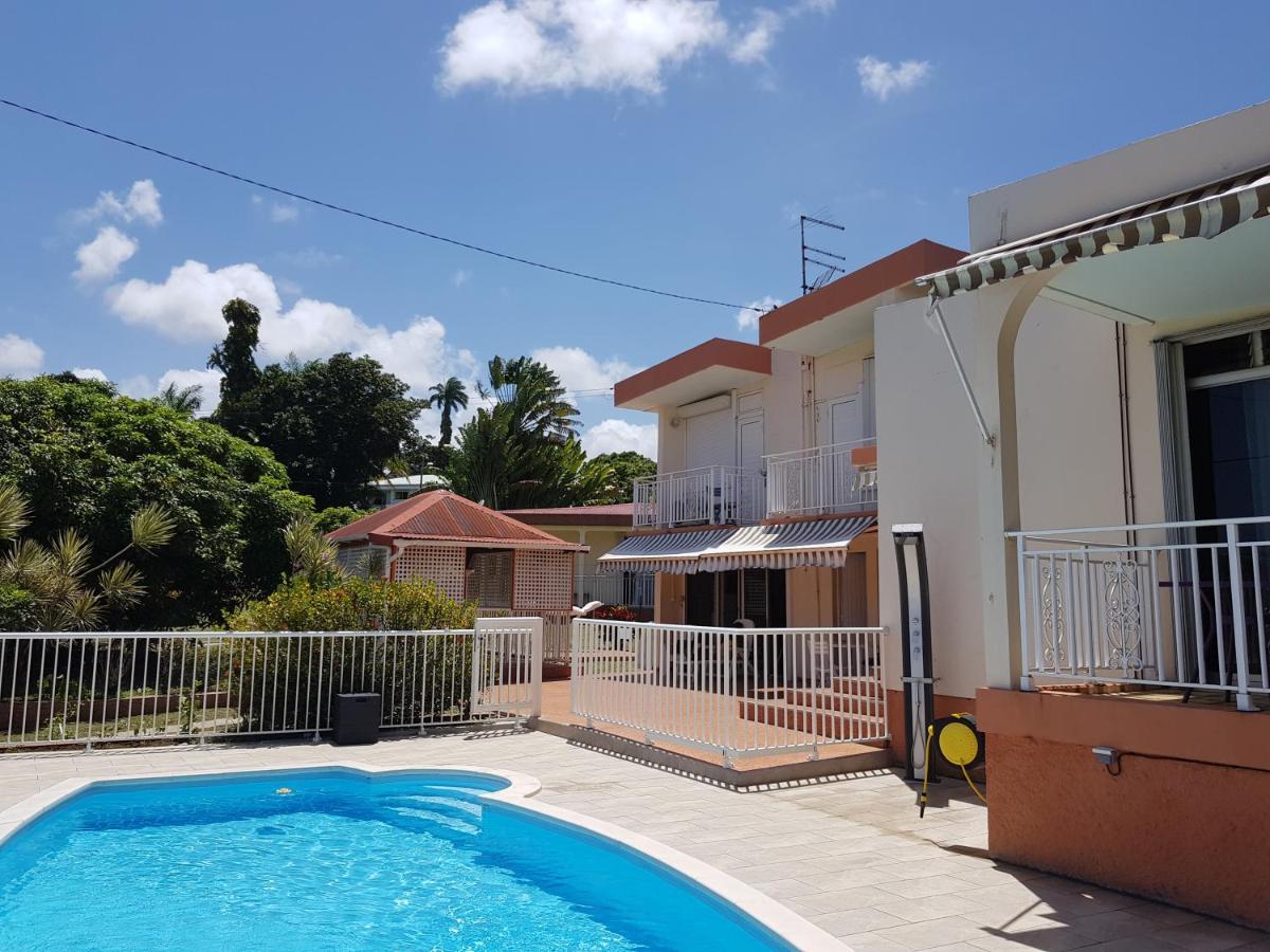 La Maison Aux Orchidees Пети-Бур Экстерьер фото