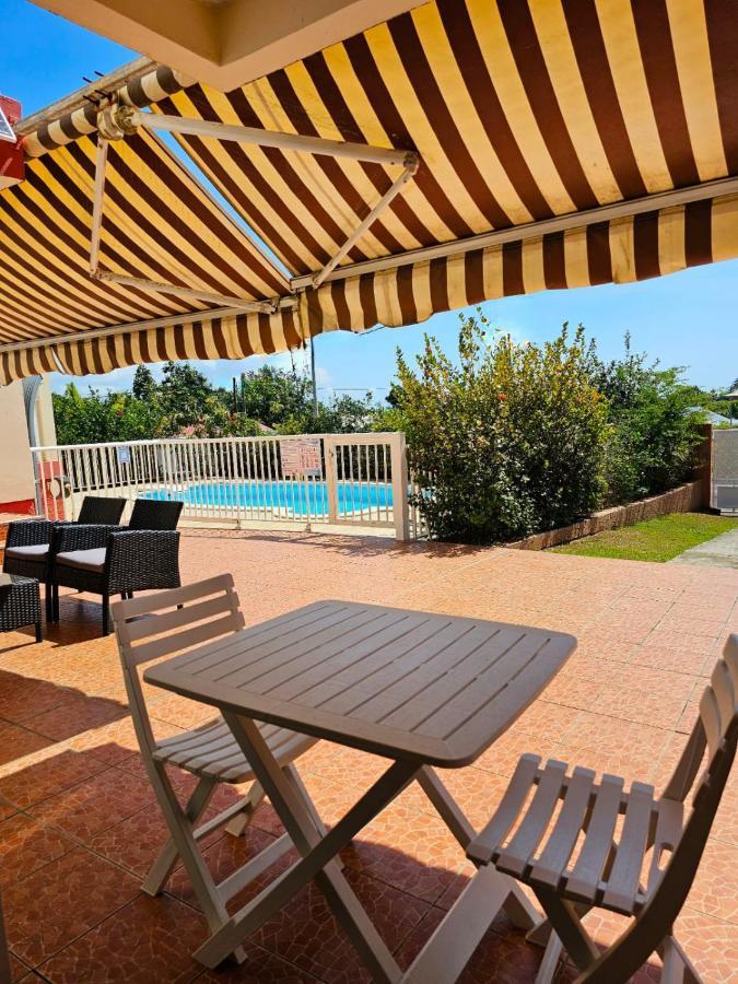La Maison Aux Orchidees Пети-Бур Экстерьер фото